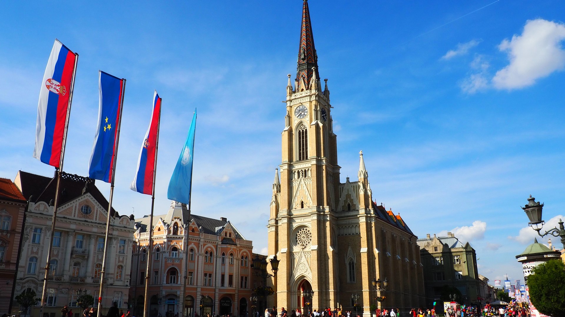 Most slobode u suton nad Dunavom
